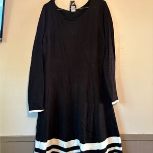 JH Design’s Elegant women’s Black and White Long Sleeve Dress